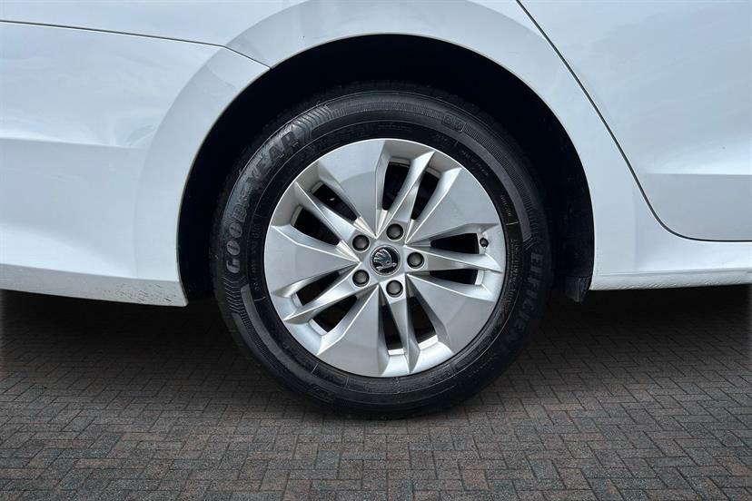Skoda Octavia 1.0 Tsi E-tec Se Technology Dsg White #5