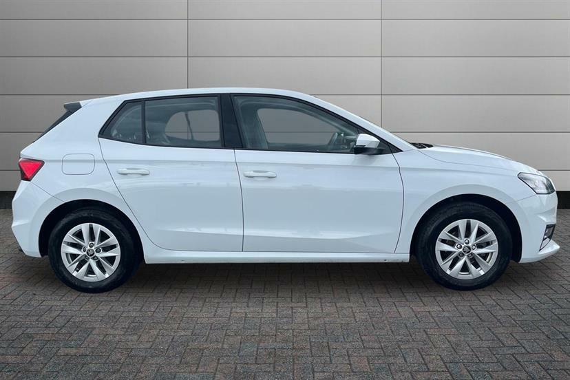 Skoda Fabia 1.0 Tsi Se Edition GL25KBE White #4
