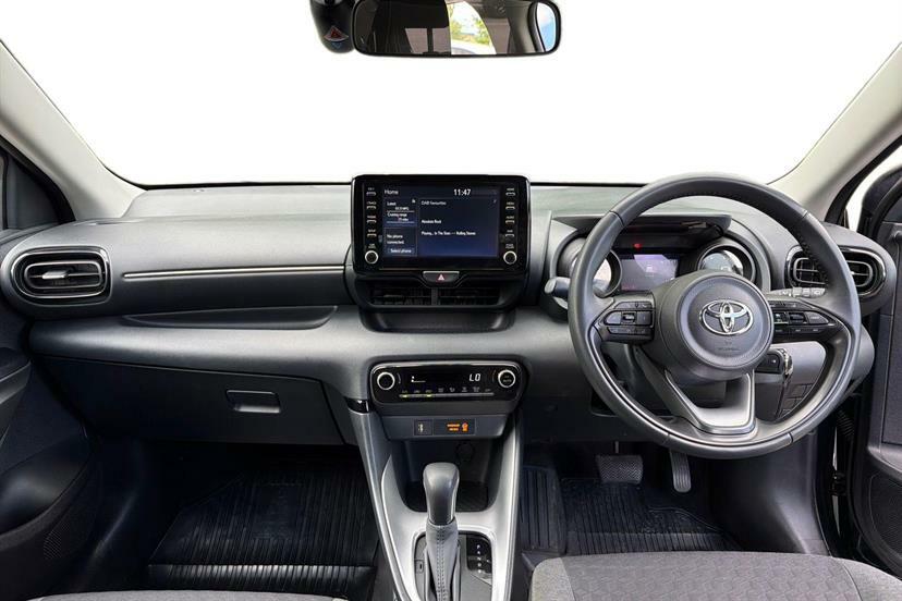 Toyota Yaris 1.5 Hybrid Design Cvt FN23VPL Black #5