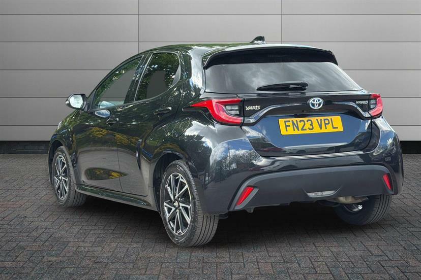 Toyota Yaris 1.5 Hybrid Design Cvt FN23VPL Black #4