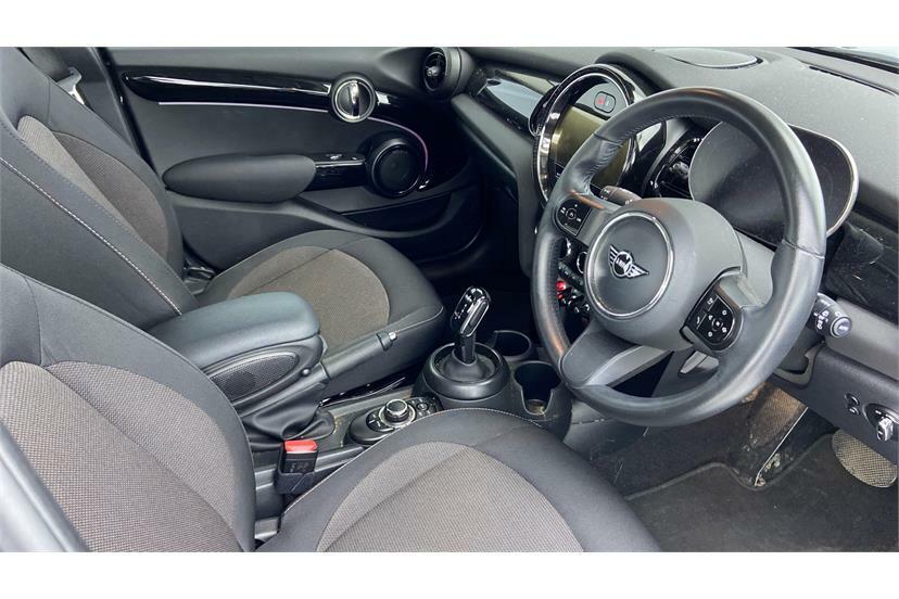 Mini Hatch 1.5 Cooper Classic FV23NLZ Black #6