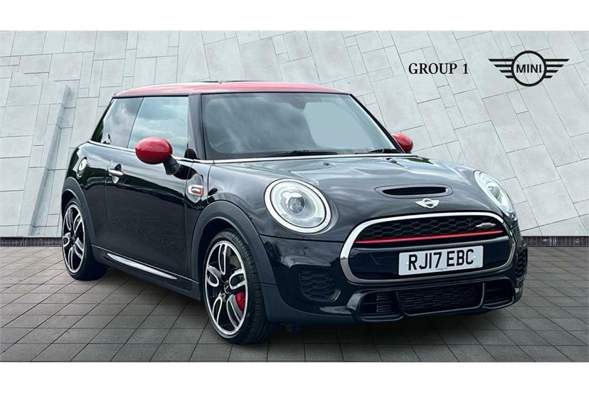 Mini Hatch 2.0 John Cooper Works Black