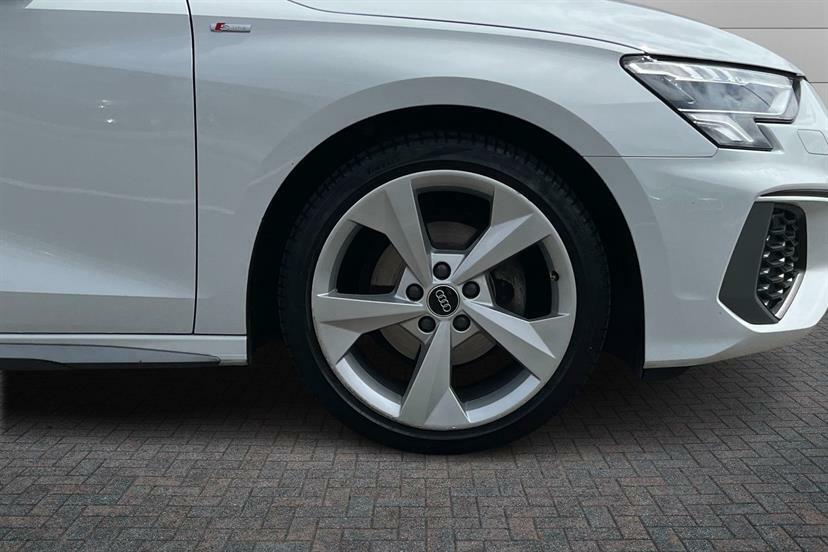Audi A3 30 Tfsi S Line LP23HDA White #5