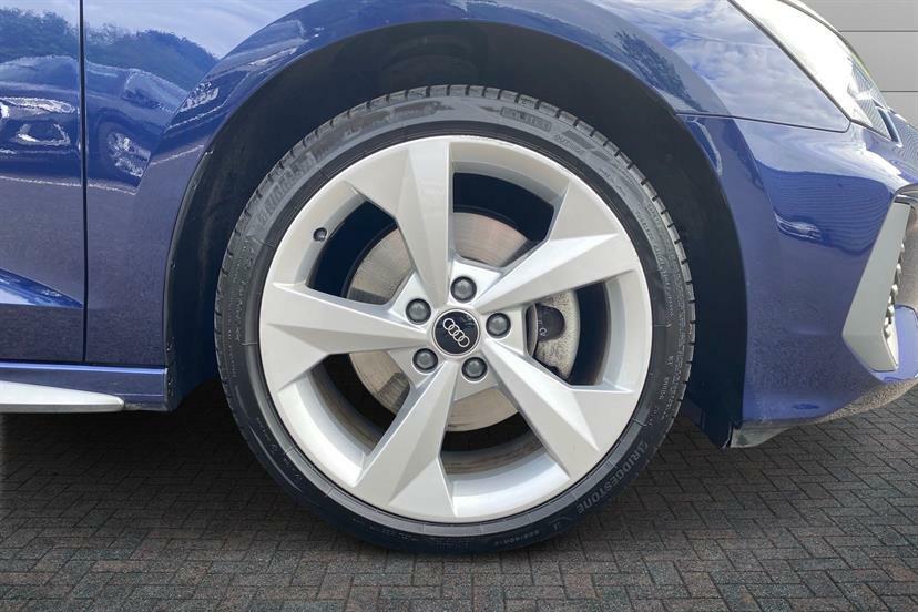 Audi A3 40 Tfsi E S Line S Tronic WR22DNE Blue #5