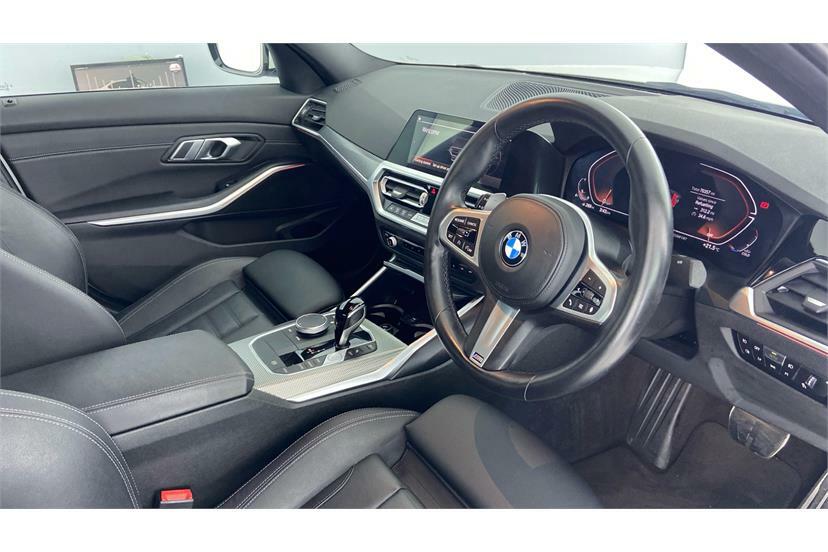 BMW 3 Series 320I Xdrive M Sport Step GJ72MXY White #6