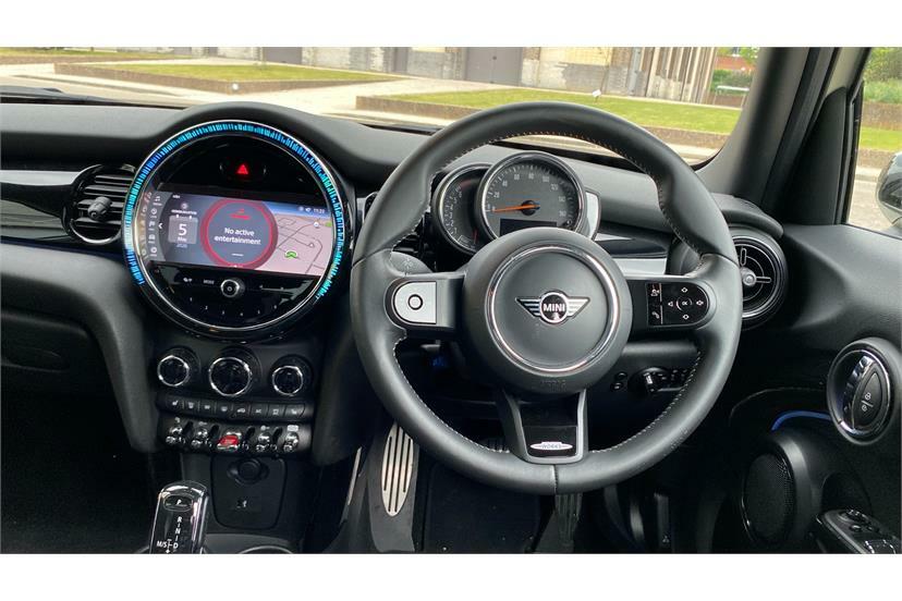Mini Hatch 1.5 Cooper Sport RO22OMB White #5
