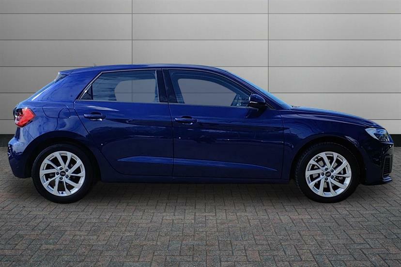Audi A1 30 Tfsi Sport S Tronic DG74YLD Blue #4