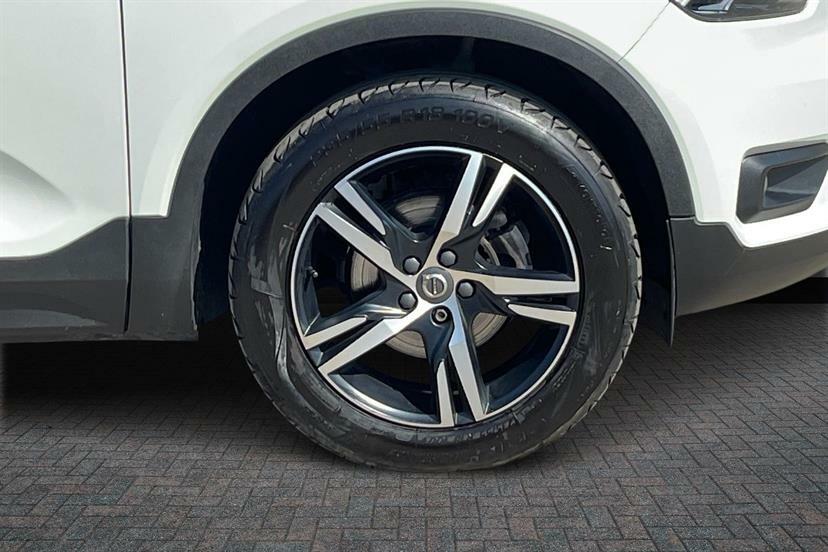 Volvo XC40 1.5 T3 163 R Design DF21GFV #5