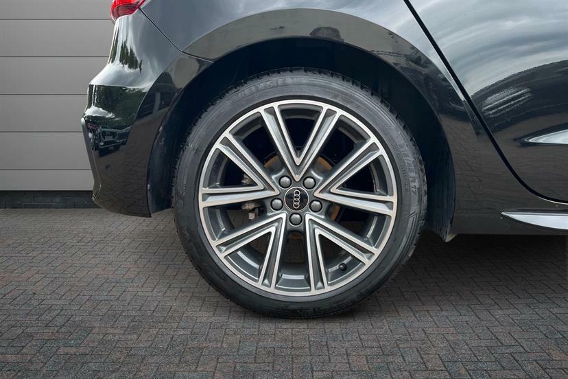 Audi A1 30 Tfsi 110 S Line S Tronic LT73KKP Black #5