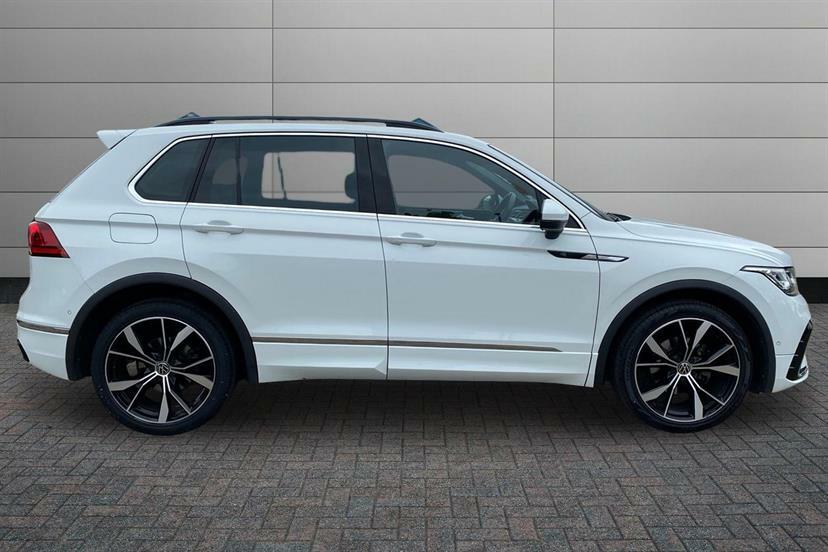 Volkswagen Tiguan 1.5 Tsi 150 R-line Dsg WU23MLX White #4