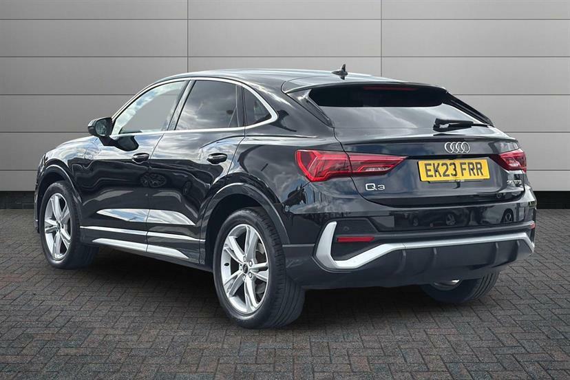Audi Q3 35 Tfsi S Line S Tronic Comfortsound Pack EK23FRR Black #3