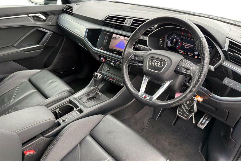 Audi Q3 35 Tfsi S Line S Tronic Comfortsound Pack EK23FRR Black #6