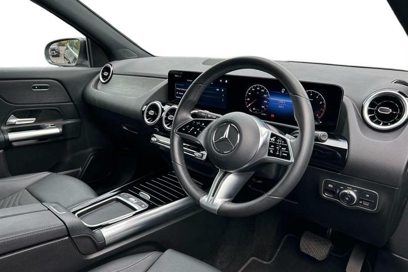 Mercedes-Benz GLA Class 180 Sport Edition FD24RVL Black #5