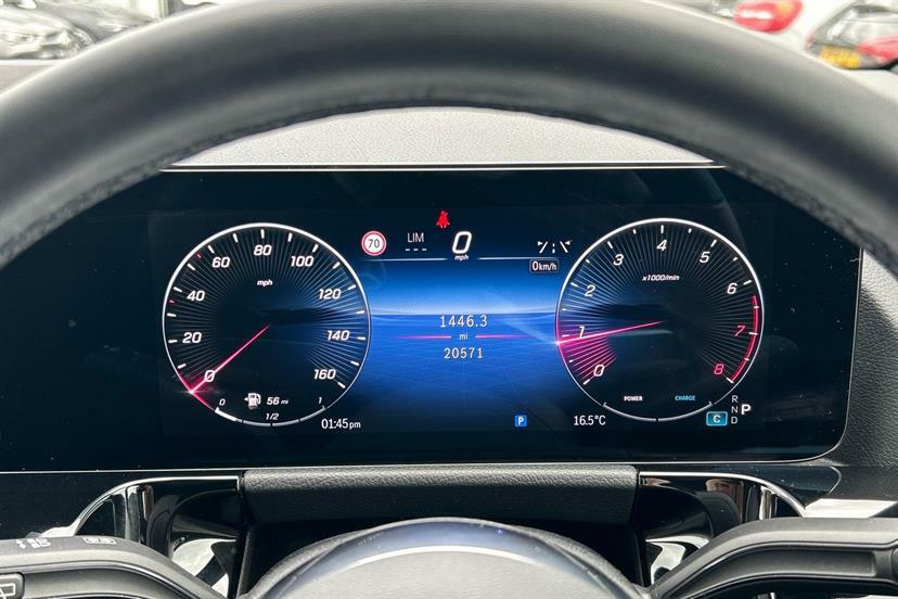 Mercedes-Benz GLA Class 180 Sport Edition FD24RVL Black #6
