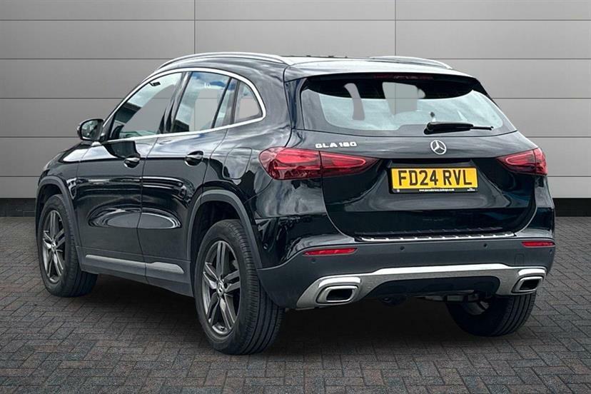 Mercedes-Benz GLA Class 180 Sport Edition FD24RVL Black #2