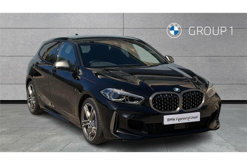 BMW 1 Series M135i Xdrive Step Black