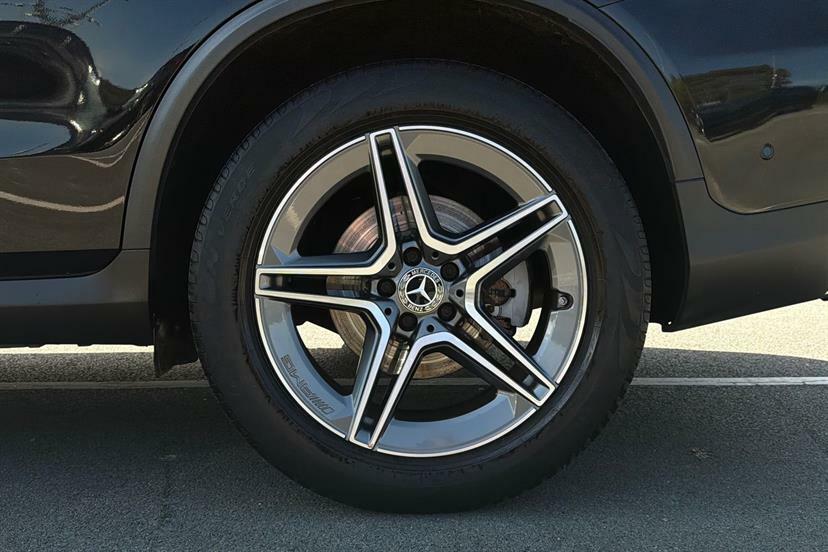 Mercedes-Benz GLC Class Glc 220D 4Matic Amg Line 9G-tronic DM21HPJ Black #4