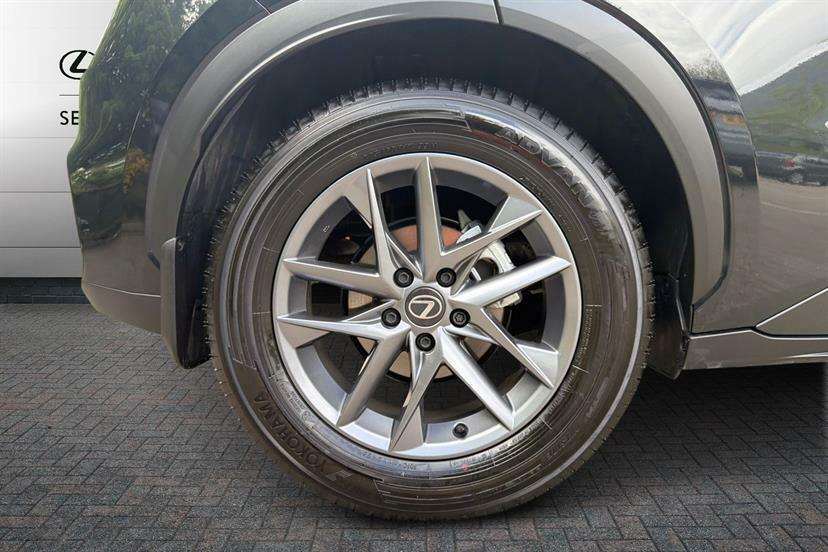 Lexus LBX 1.5 Premium E-cvt FG75SXD Black #5