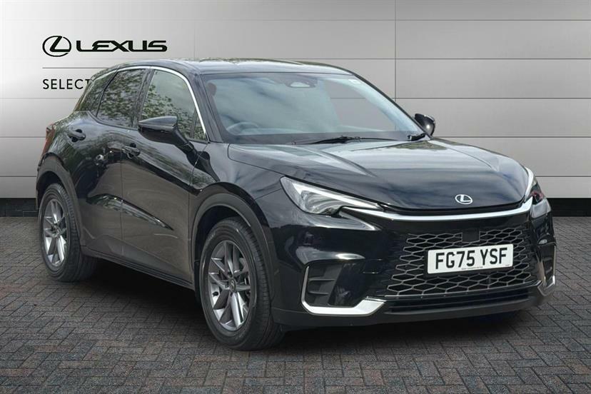 Lexus LBX 1.5 Premium E-cvt Black