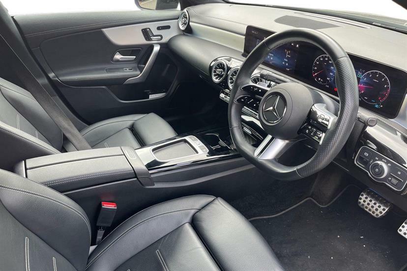 Mercedes-Benz CLA Class 200 Amg Line Premium Plus Tip LL73ZPS Black #5