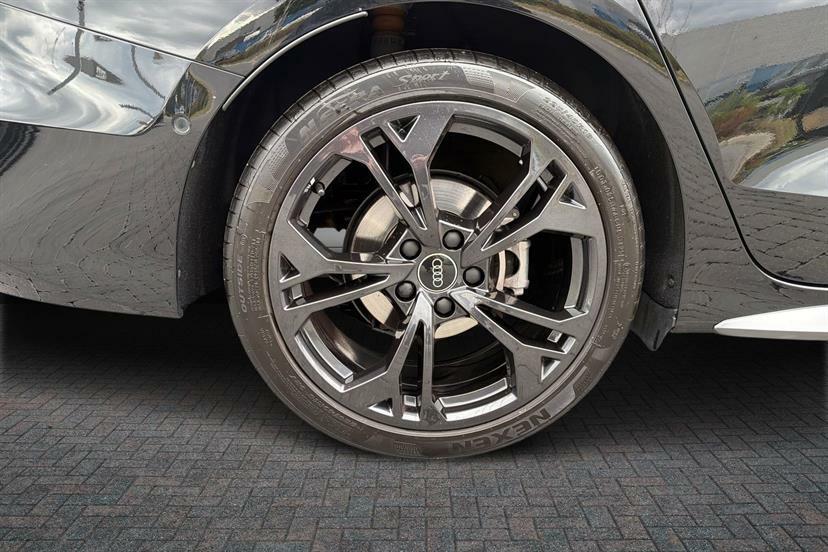 Audi A3 1.5 Tfsi 150 S Line S Tronic EN75CJZ Black #5