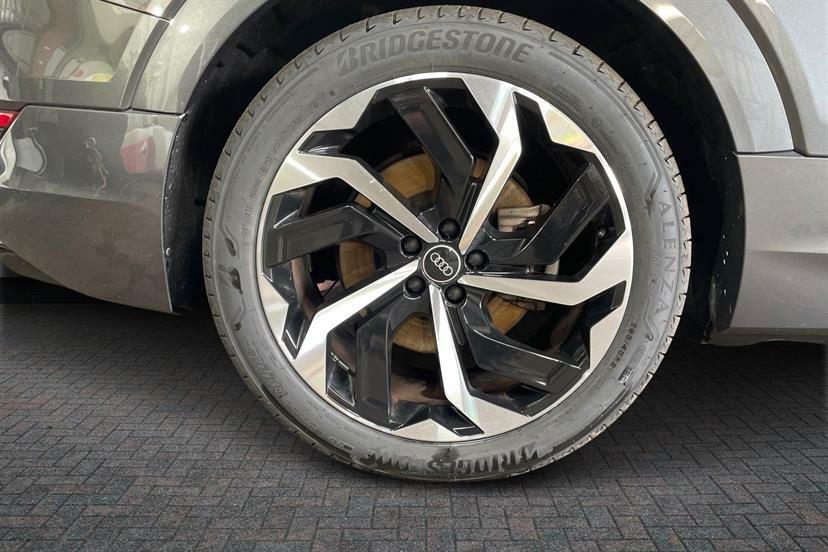 Audi E-tron 300Kw 55 Qtro 95Kwh Black Ed Cs 22Kwch EX23GKC Grey #5