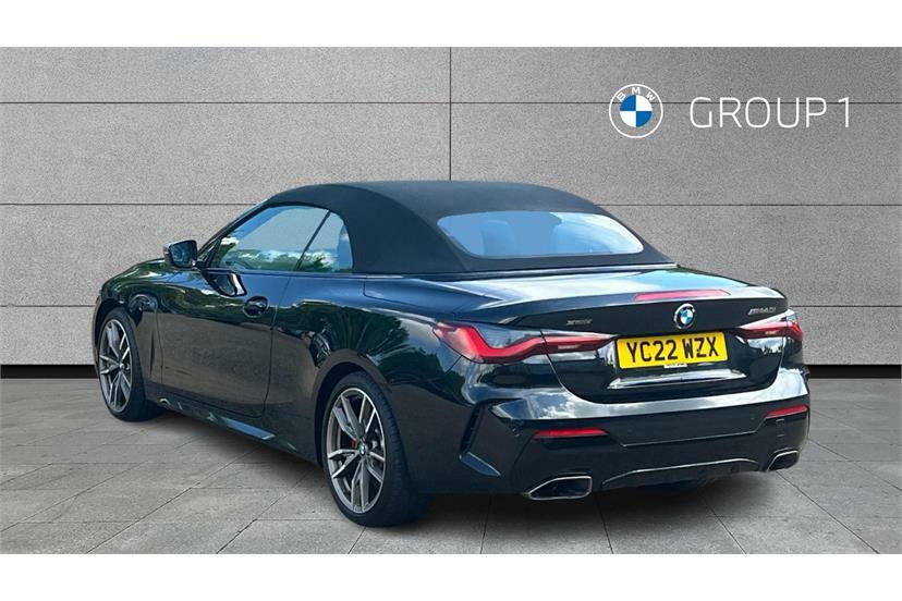 BMW 4 Series M440i Xdrive Mht Step Black #2
