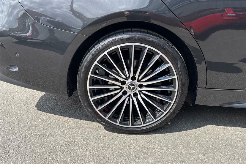 Mercedes-Benz C Class C220d Amg Line Premium Plus 9G-tronic FD74OEA Grey #4