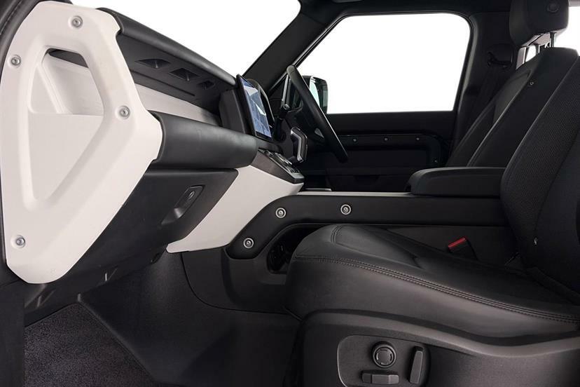 Land Rover Defender 110 3.0 D250 X-dynamic Se 110 EY74OKE Black #3