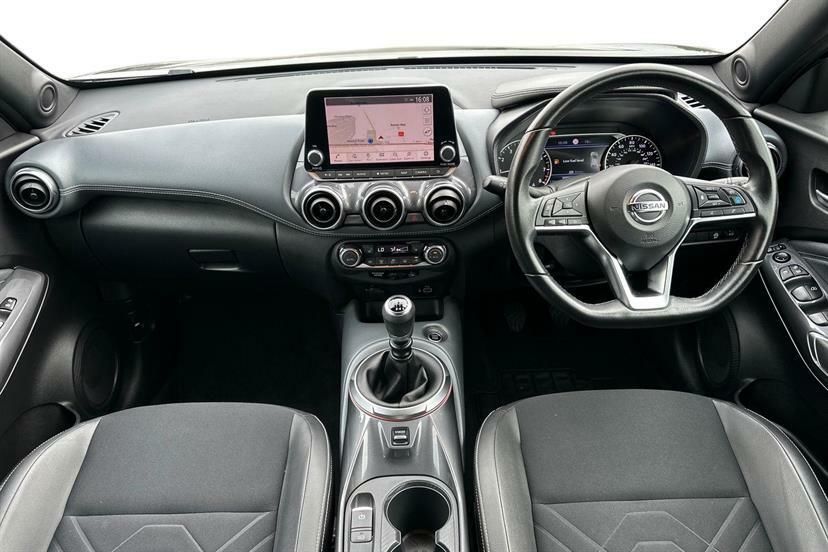 Nissan Juke 1.0 Dig-t 114 Tekna DX71WVW Black #6