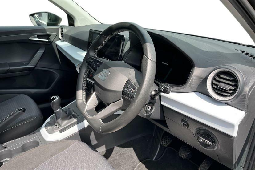 Seat Arona 1.0 Tsi Se Technology KR73CTV Black #6