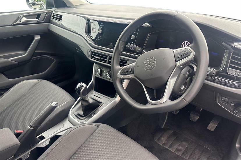 Volkswagen Polo 1.0 Tsi Match EJ75BYY Black #6