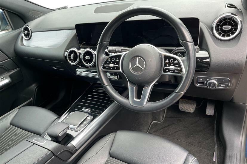 Mercedes-Benz GLA Class 200 Sport Executive WN70GNY Blue #5
