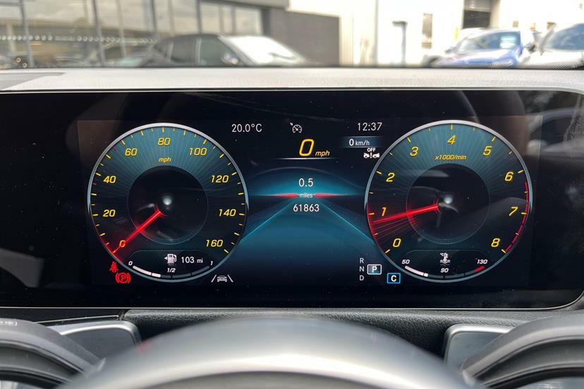 Mercedes-Benz GLB Class 200 Amg Line Premium 7G-tronic KW72HYC White #6