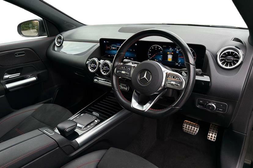 Mercedes-Benz GLA Class 220D 4Matic Amg Line Executive KN23YLT Black #5
