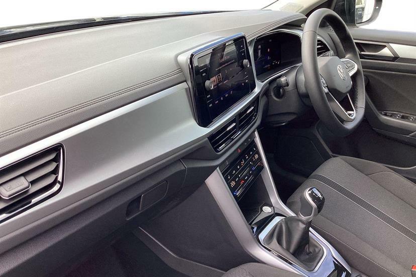 Volkswagen T-Roc 1.5 Tsi Match EK26CEX Black #2