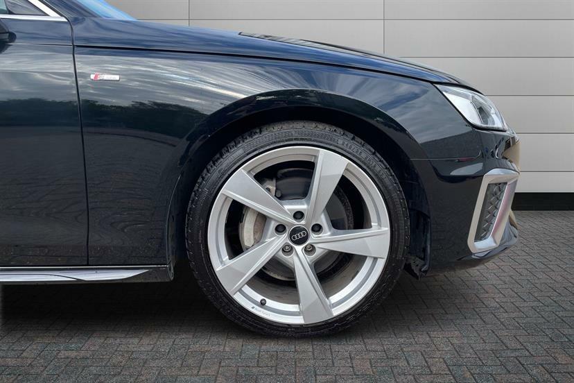 Audi A4 40 Tfsi 204 S Line S Tronic RK24NDE Black #5