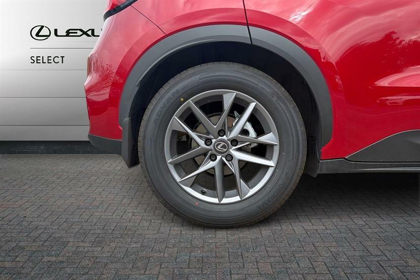 Lexus LBX 1.5 Premium E-cvt FL75YRX #5