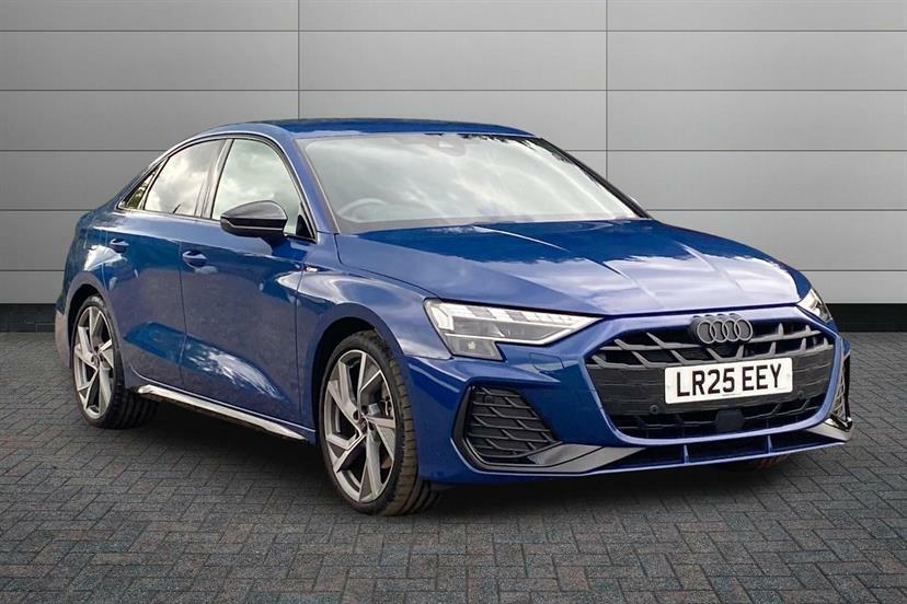 Audi A3 35 Tfsi Black Edition S Tronic Blue