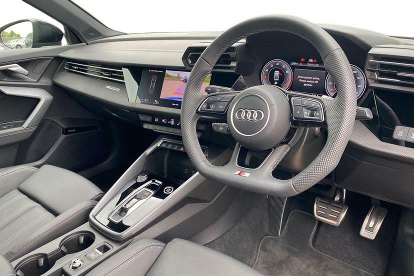 Audi A3 35 Tfsi Black Edition S Tronic LR25EEY Blue #6