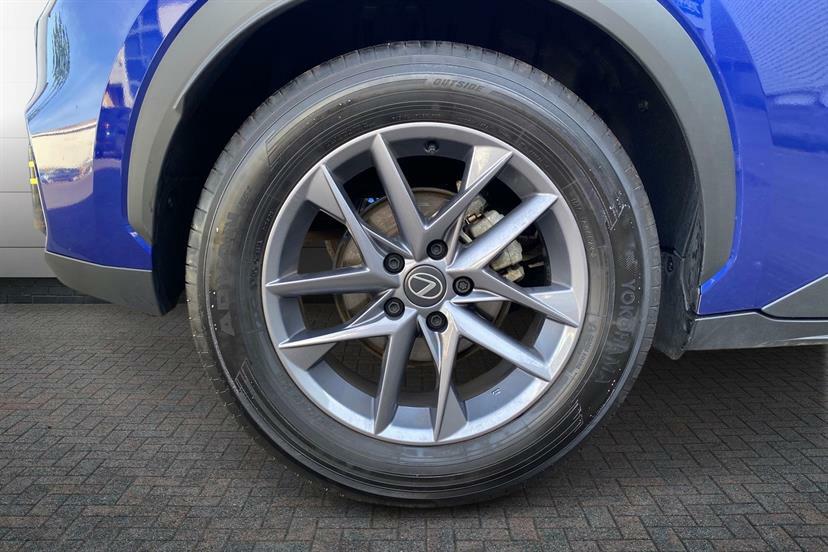 Lexus LBX 1.5 Premium E-cvt RE75ZNZ Blue #5