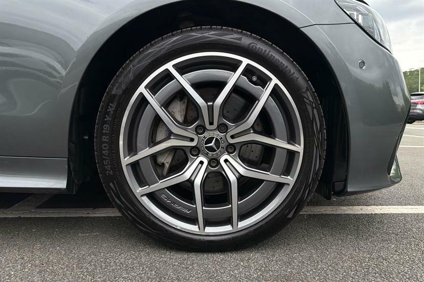 Mercedes-Benz E Class E300d 4Matic Amg Line Premium 9G-tronic Grey #4