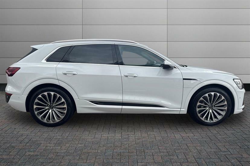 Audi Q8 e tron 300Kw 55 Quattro 114Kwh S Line MH73XPA White #4