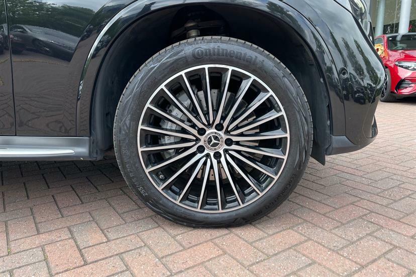 Mercedes-Benz GLC Class 300E 4Matic Amg Line Prem Plus 9G-tronic FP23NUB Black #4