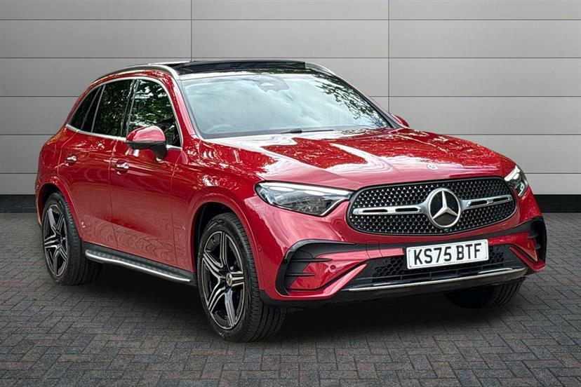 Mercedes-Benz GLC Class 300D 4Matic Amg Line Premium 9G-tronic Red
