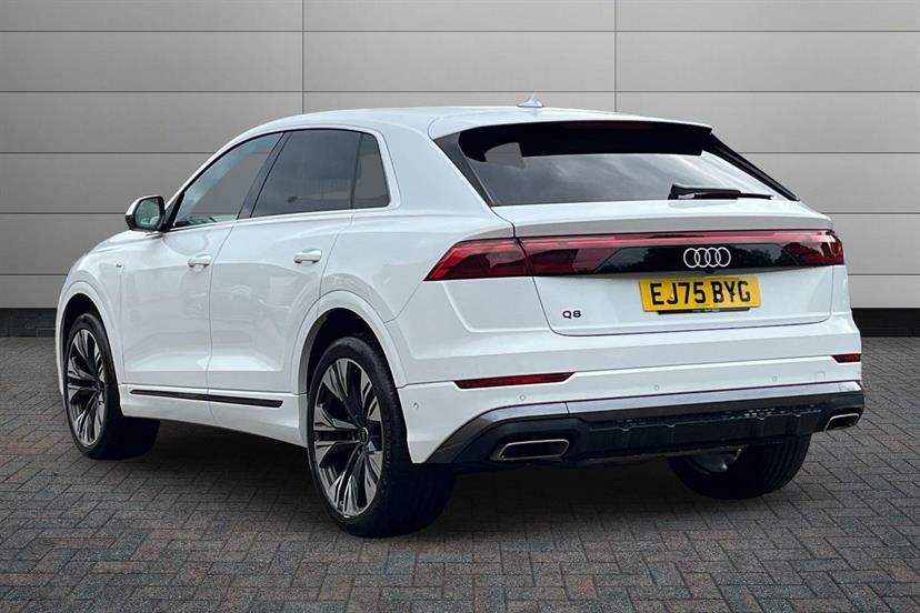 Audi Q8 55 Tfsi Quattro S Line Tiptronic White #3