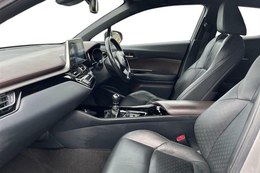Toyota C-Hr 1.2T Excel Leather DE19ZYJ Silver #2