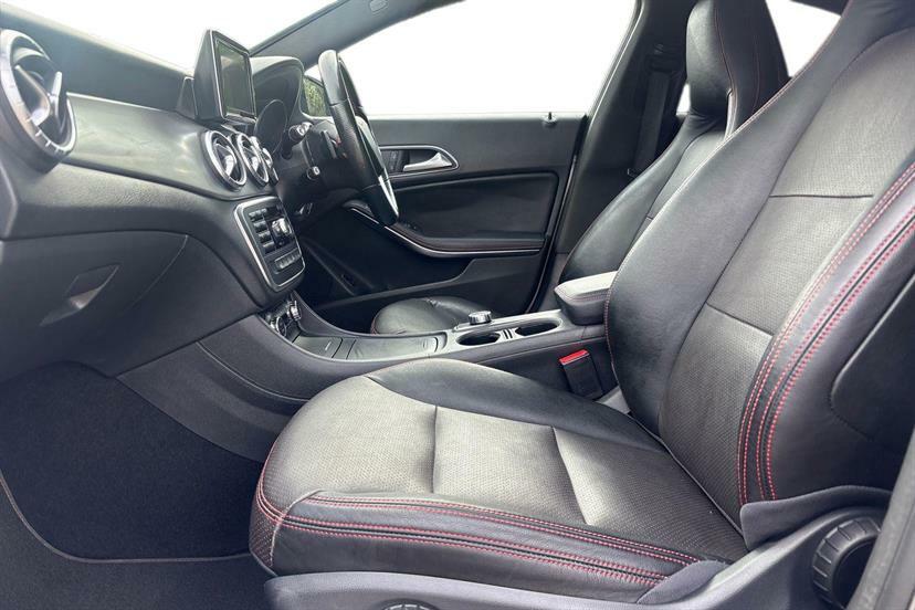 Mercedes-Benz CLA Class 220 Cdi Amg Sport Tip Grey #2