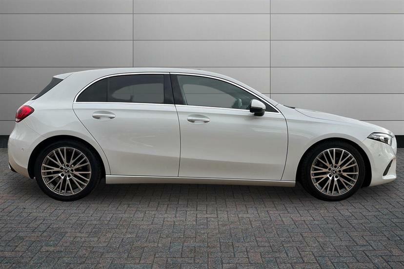 Mercedes-Benz A Class A180d 2.0 Sport Executive KN23YEK White #3