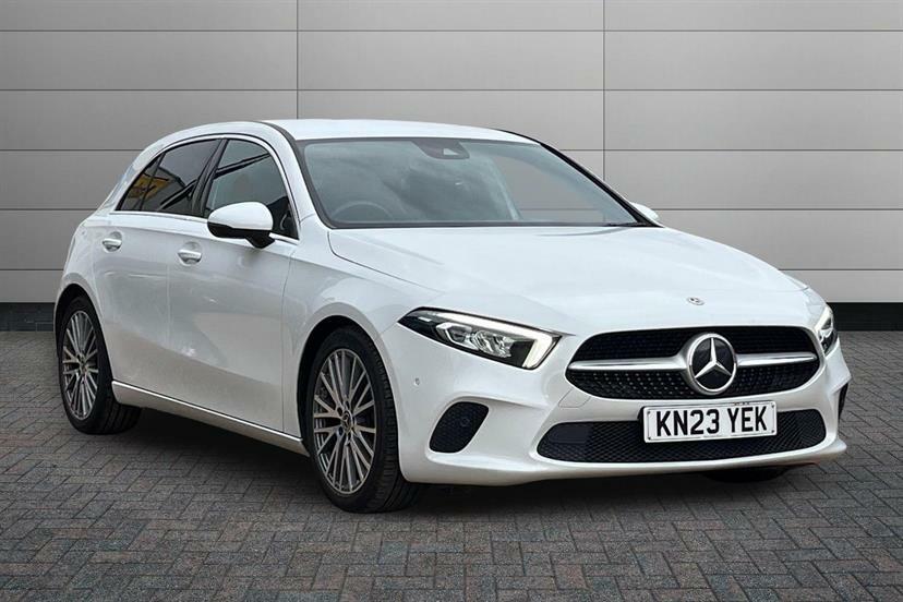 Mercedes-Benz A Class A180d 2.0 Sport Executive White